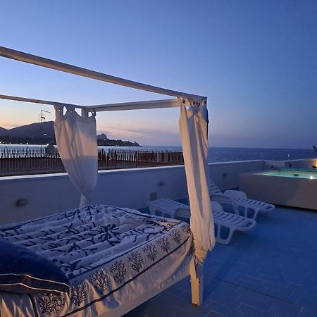 קסטלדאצ'ה Blue Life, Sea-Luxury Rooms On The Beach Between Palermo And Cefalu' מראה חיצוני תמונה