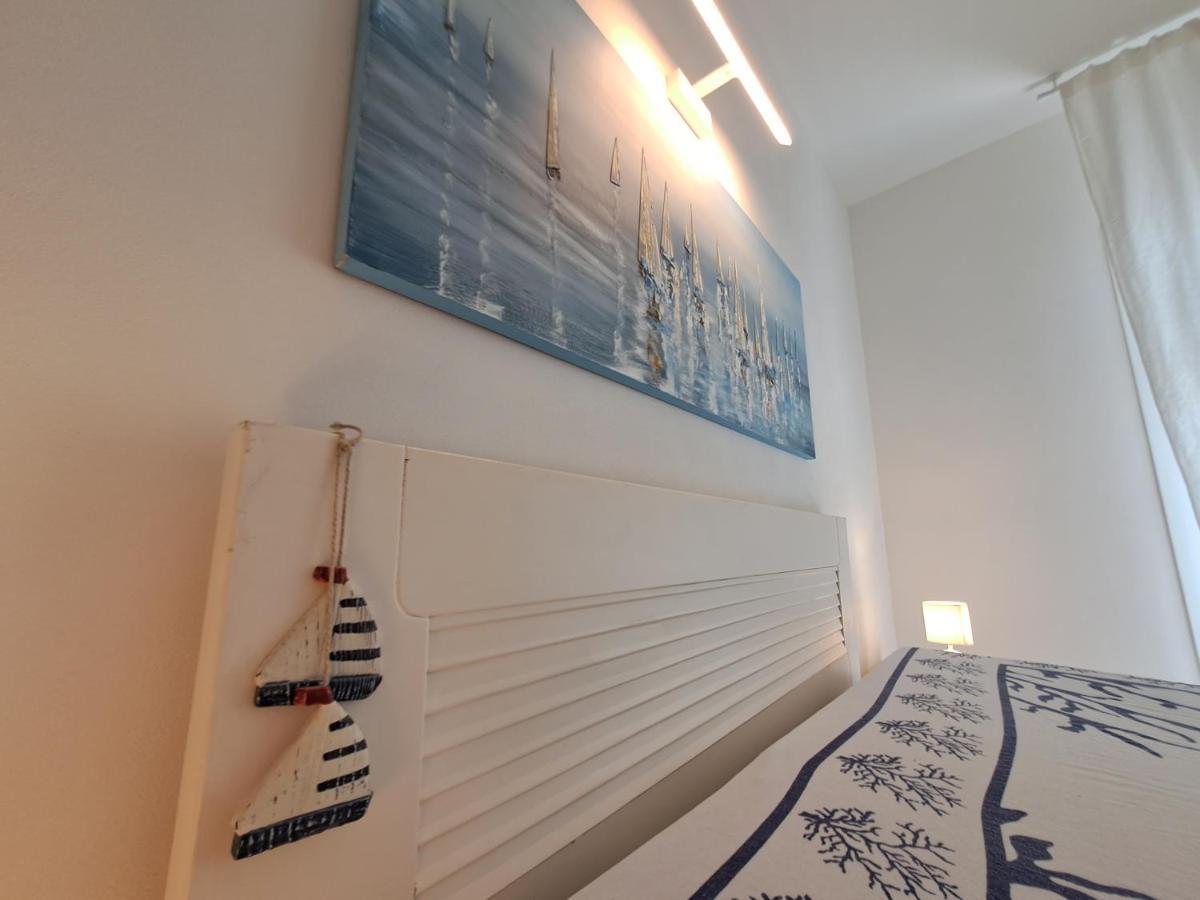 קסטלדאצ'ה Blue Life, Sea-Luxury Rooms On The Beach Between Palermo And Cefalu' מראה חיצוני תמונה