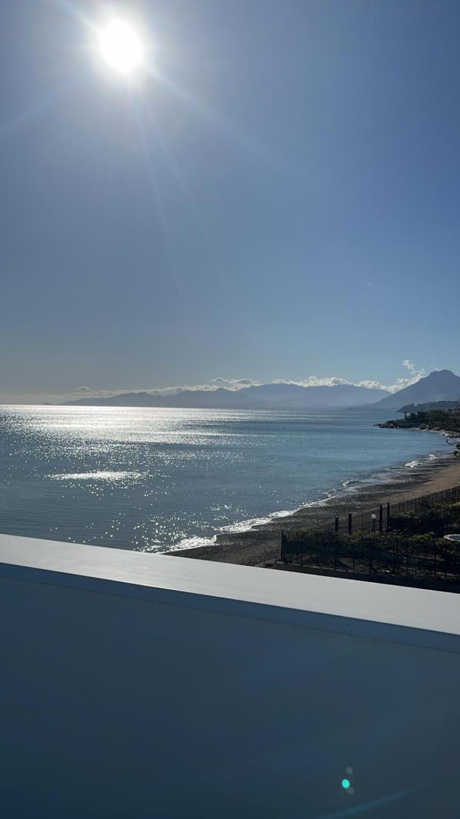 קסטלדאצ'ה Blue Life, Sea-Luxury Rooms On The Beach Between Palermo And Cefalu' מראה חיצוני תמונה