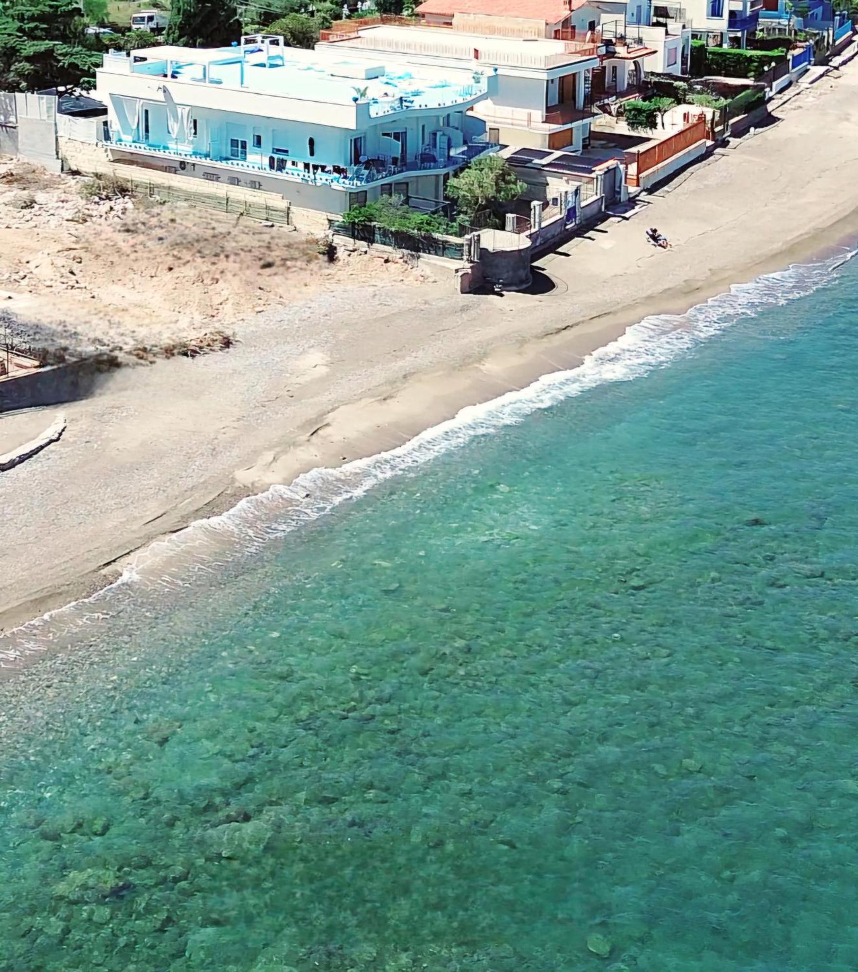 קסטלדאצ'ה Blue Life, Sea-Luxury Rooms On The Beach Between Palermo And Cefalu' מראה חיצוני תמונה